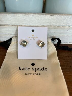 NWT kate spade Clear Crystal Gumdrop Stud Earrings in Gold